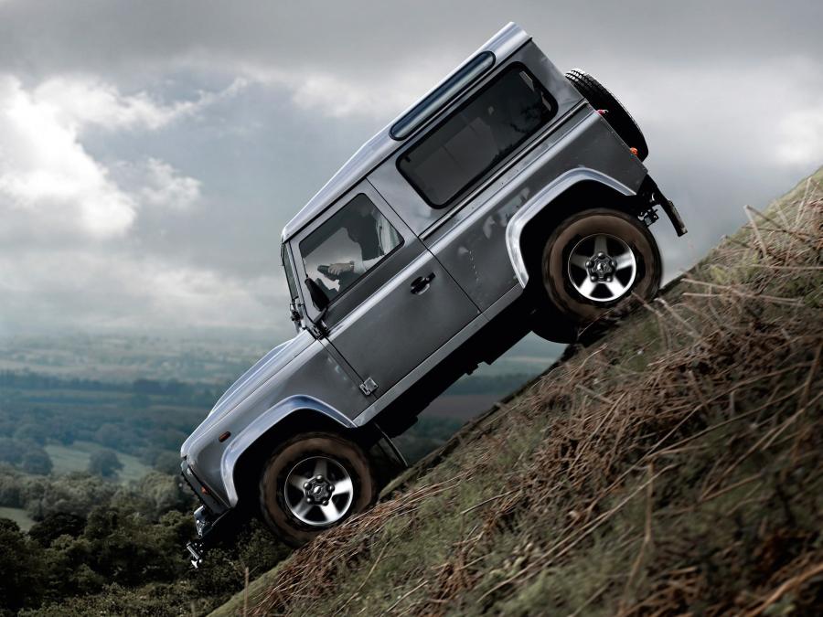  Land Rover Defender 90 Station Wagon 2007 года  (EU) (фото 15 из 25)
